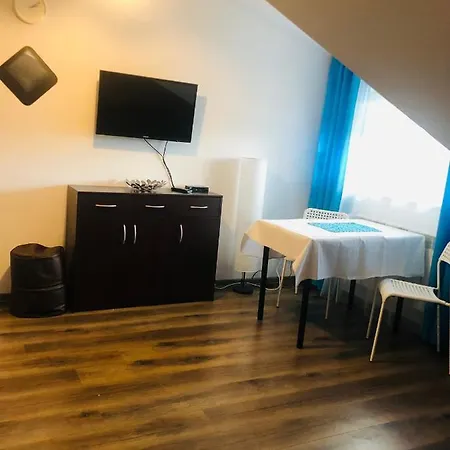 Kornlex Pokoje Goscinne Z Aneksem Kuchennym Warsaw Exterior photo