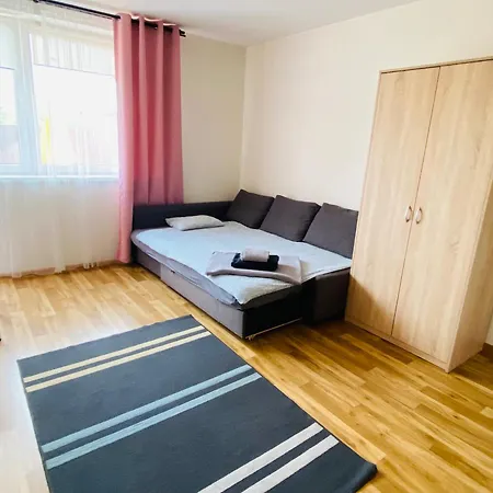 Kornlex Pokoje Goscinne Z Aneksem Kuchennym Warsaw Exterior photo